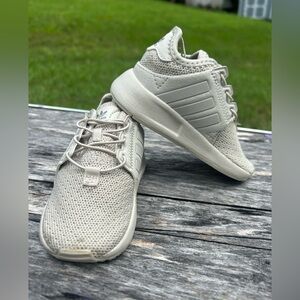 Adidas Kids Shoes Cream ,kid size 6,